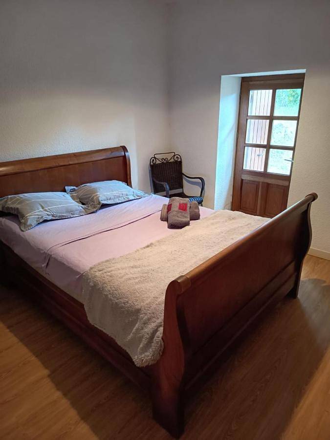 Location de vacances pour 6 personnes, avec terrasse et jardin à Pailharès - 3