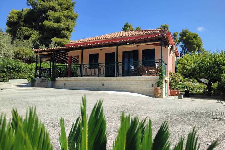 Cottage for 5 people, with garden and balcony - 1