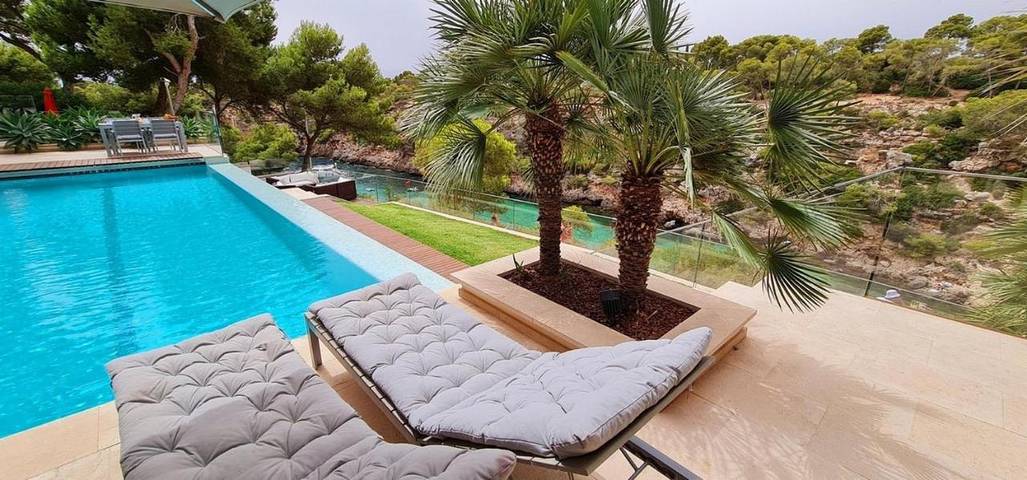 Villa pour 6 personnes, avec jardin et piscine ainsi que sauna et jacuzzi à Cala Pi - 4