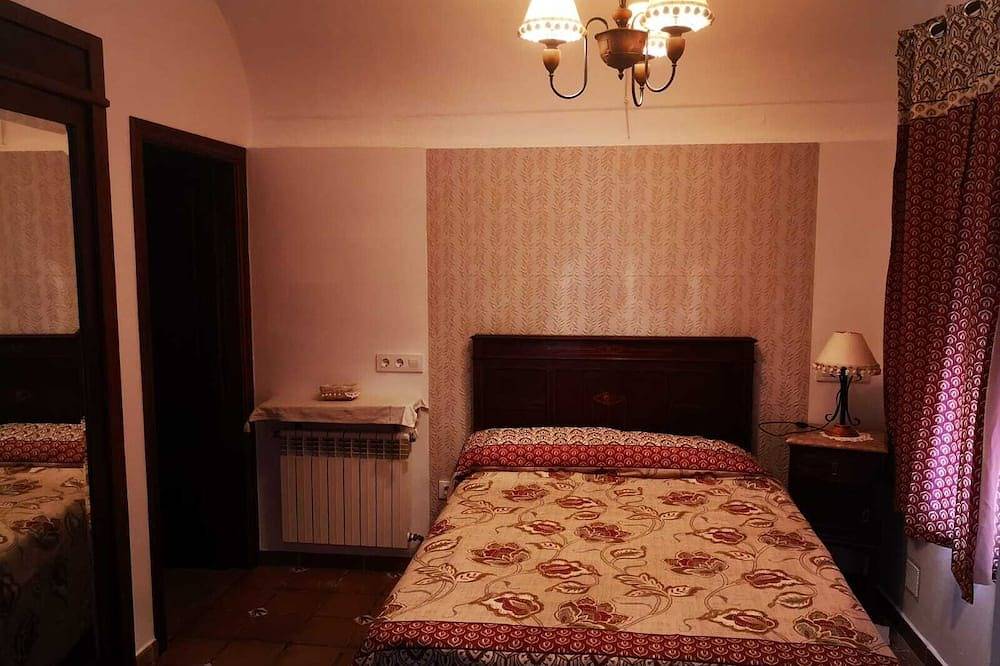 Los Gaitanes Rural House in Valverde de Leganés, Badajoz Province