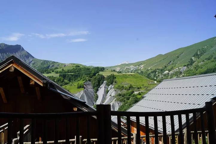 Gîte pour 4 personnes, avec piscine à Saint-Jean-d'Arves - 2