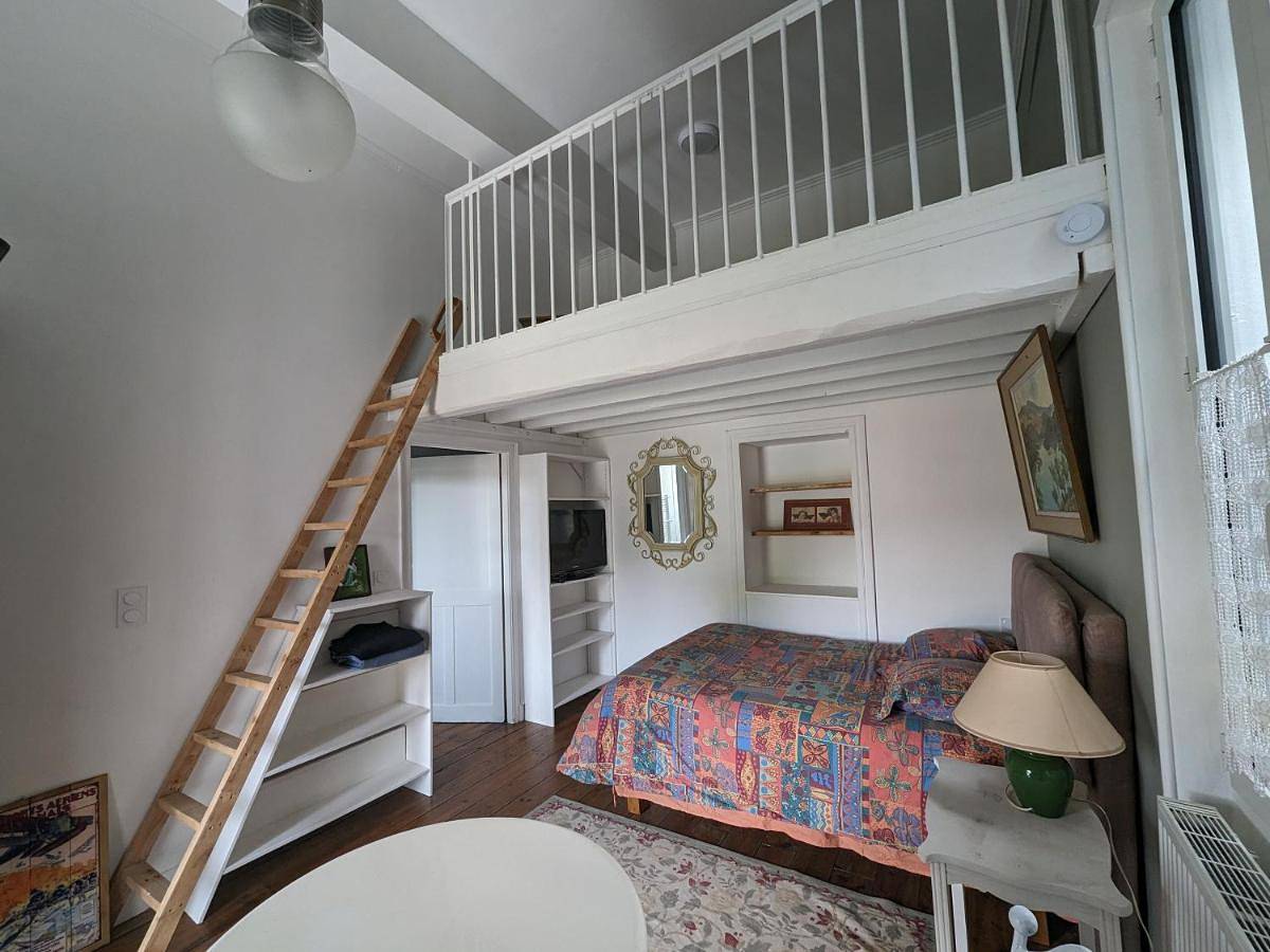 "Le Jardin sur l'Eau "chambres d'hôtes et appartements tout confort in Aire-sur-l'Adour, Landes