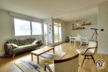 Gîte pour 4 personnes, avec jardin et piscine à Caluire-et-Cuire