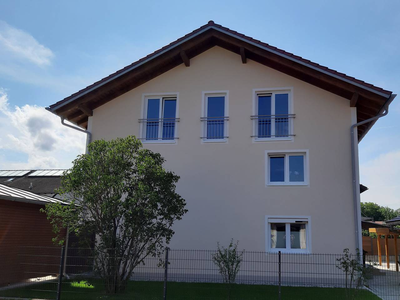 Ganze Ferienwohnung, Ferienwohnung Magnolie - Ferienwohnung Magnolie bis 4 Personen, Balkon, 104 qm in Waging am See, Rupertiwinkel