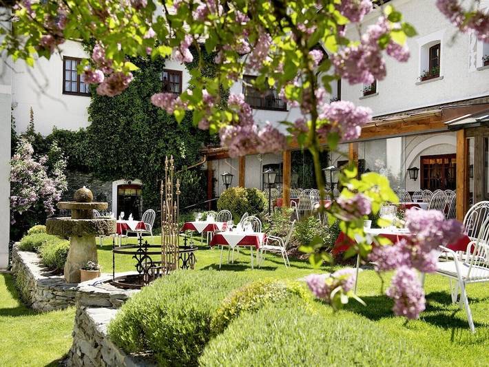 Schloss Thannegg in Michaelerberg-Pruggern, Schladming-Dachstein