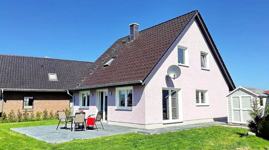 Ferienhaus mit Meerblick für 6 Personen, mit Balkon und Terrasse sowie Garten in Boiensdorf