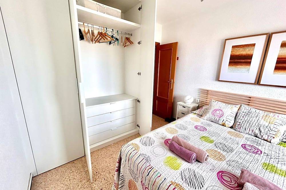 Entire apartment, Apartment in Puig: Facing the Sea in Playa Puebla de Farnals, el Puig de Santa Maria