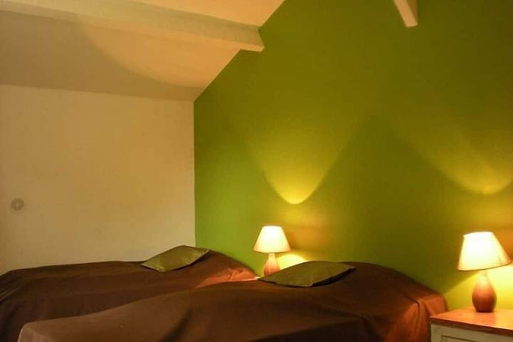 Location de vacances pour 6 personnes, avec jardin à Bonnes - 4