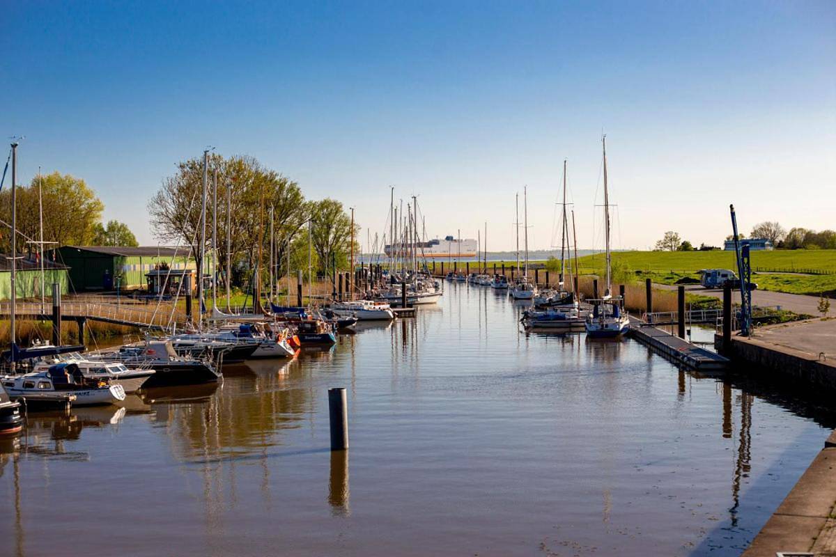 Ganze Wohnung, Bi uns im Norden in Brunsbüttel, Nord-Ostsee-Kanal
