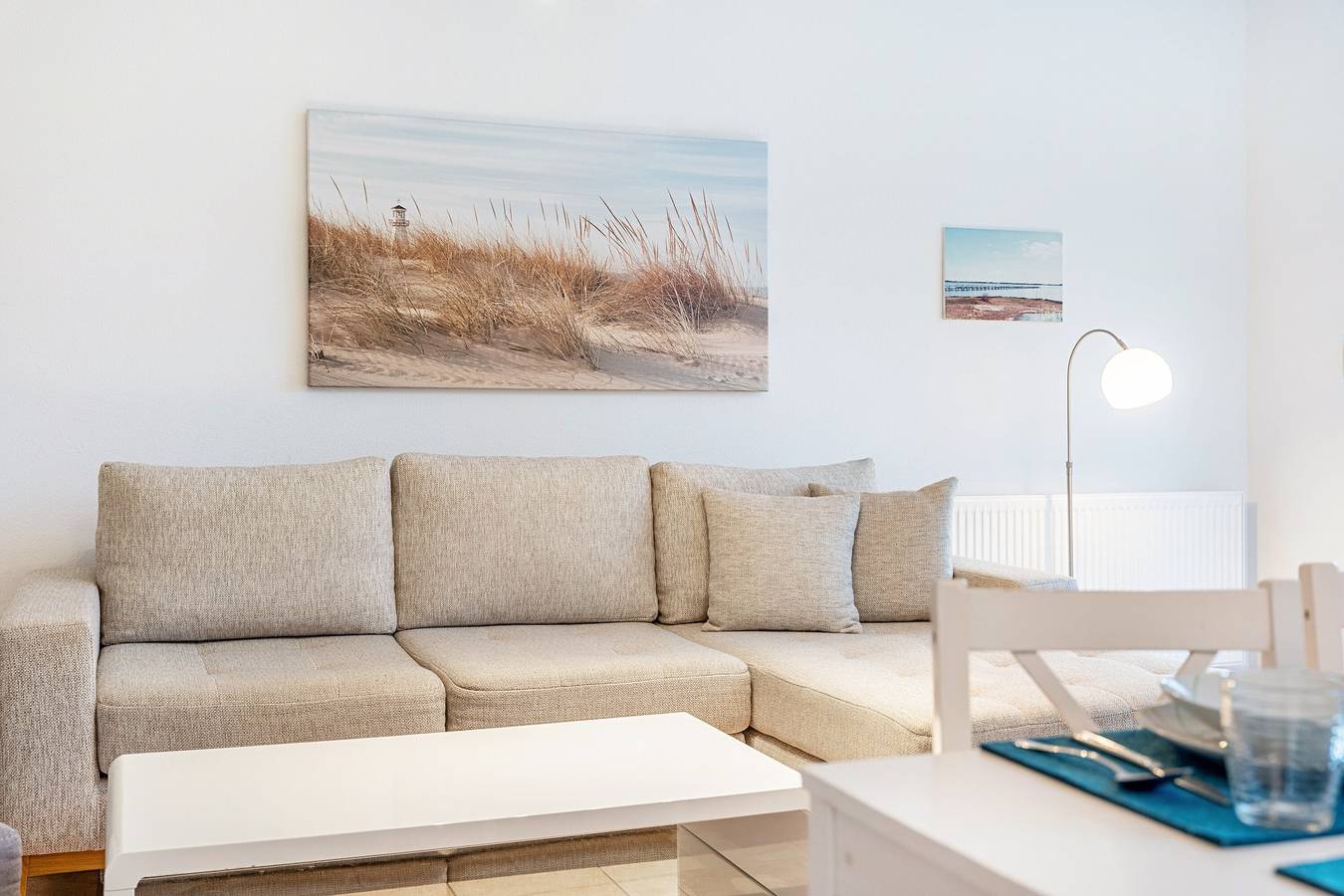 Entire apartment, Apartment 'Haus Annelie Fewo 01' with Private Terrace, Shared Garden and Wi-Fi in Dranske, Ruegen