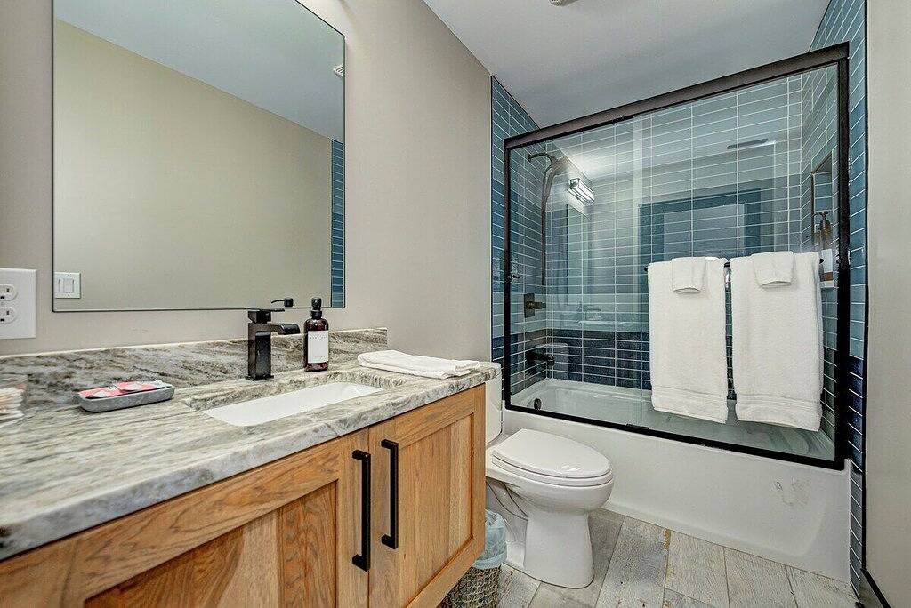 This house is a 3 bedroom(s), 3.5 bathrooms, located in Indianapolis, In. in Indianapolis, Indiana