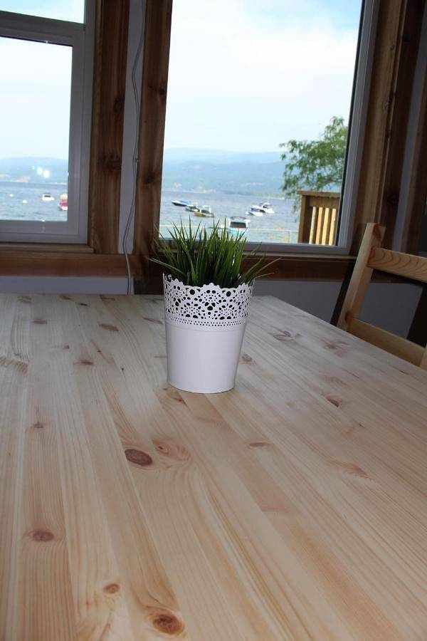 Camping pour 5 personnes, avec terrasse ainsi que vue sur le lac et vue dans Canada - 3