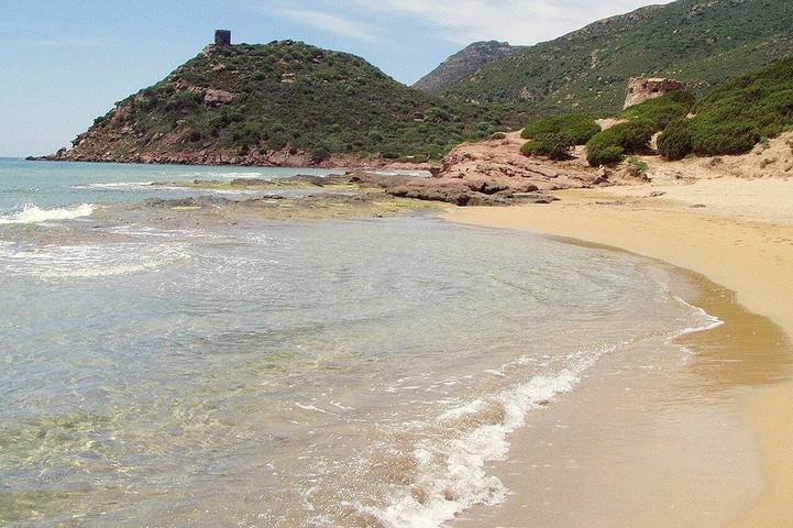 Location de vacances pour 4 personnes, avec terrasse et jardin à Sassari