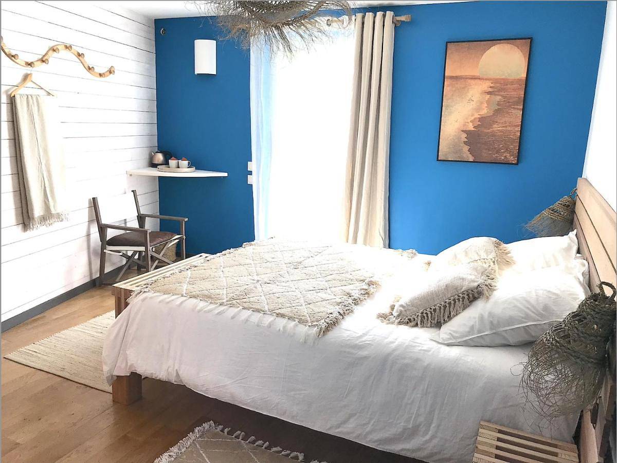 Une chambre d'hôte dans les bois in Pommiers, Beaujolais