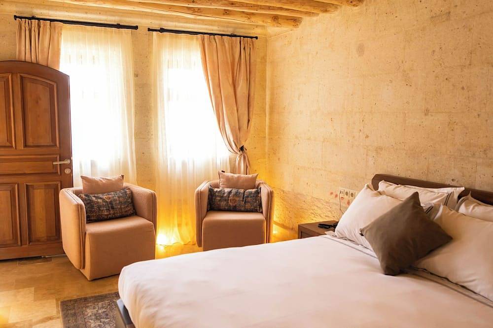Snowy Mountain view Luxury Delux Cave Room 105 in Uçhisar, Nevsehir
