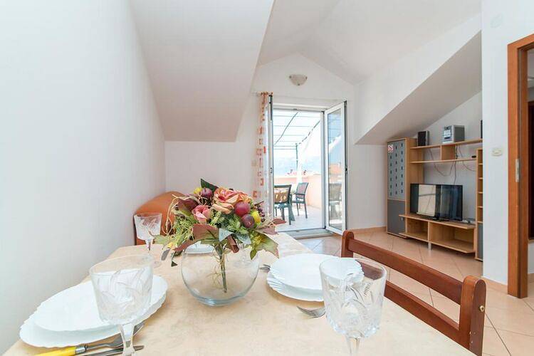 Ganze Wohnung, Apartments Batinic - Two Bedroom Apartment with Terrace and Sea View (St) in Supetar, Brac