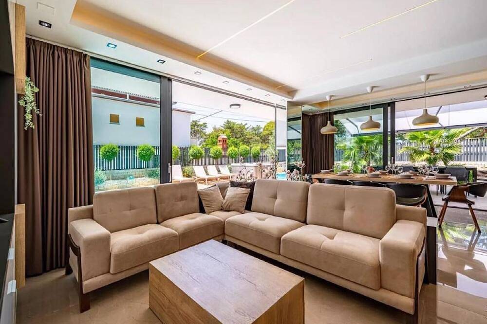 Villa für 8 Personen in Banjol, Rab