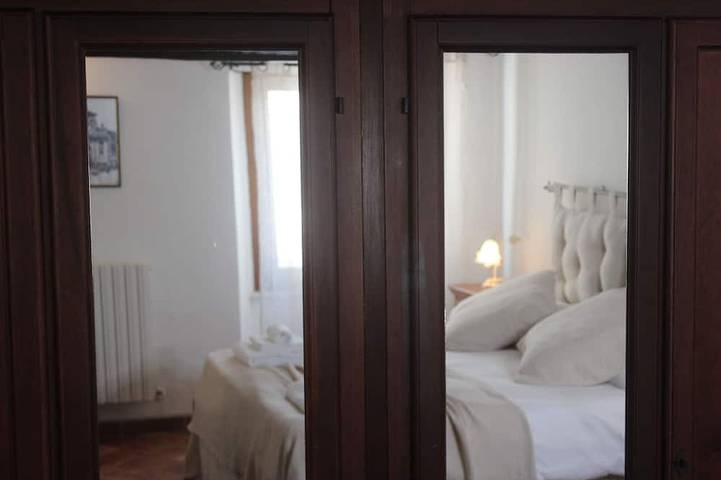 Appartement entier, \"La Dolce Vita\" in the heart of the historic center Spoleto with 2 bedrooms and 2 bathrooms in Spoleto, Province de Pérouse