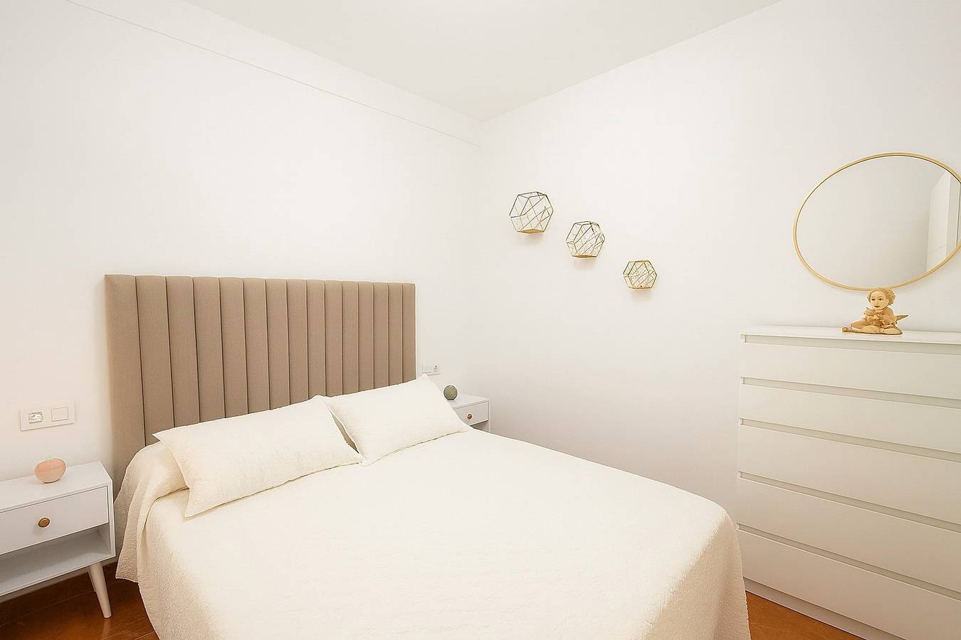 Apartamento inteiro, Apartamento 'Apto La Justicia' com Terraço Partilhado, Wi-Fi e Ar Condicionado in Jerez de la Frontera, Costa de la luz