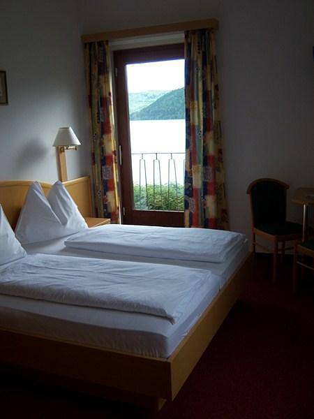 Ganze Ferienwohnung, Zimmer 1 Doppelzimmer Du/Wc, Seeblick in Millstatt, Bezirk Spittal an der Drau