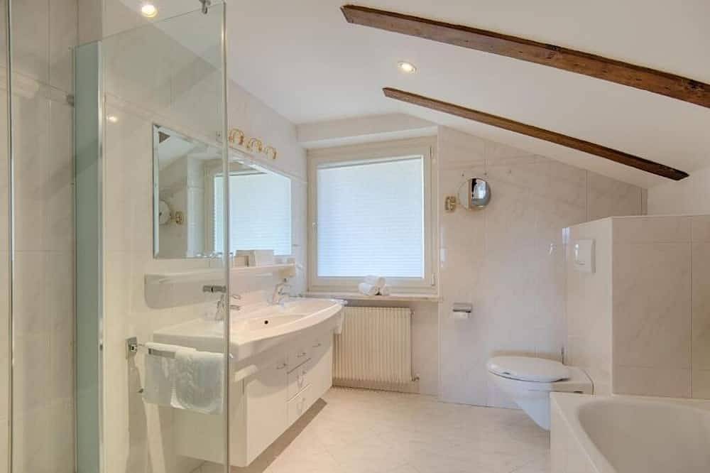 Ganze Wohnung, Apartment Maria – Komfortables Apartment im 2. Stock in ruhiger Lage von Schenna in St. Georgen (Schenna), Schenna