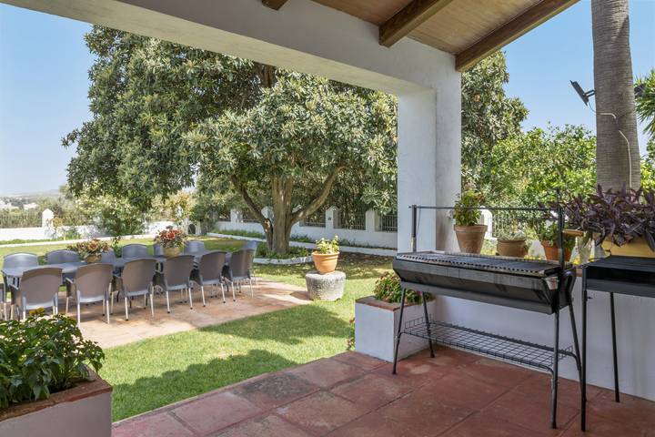 Casa rural para 16 personas, con jardín en Setenil de las Bodegas - 3