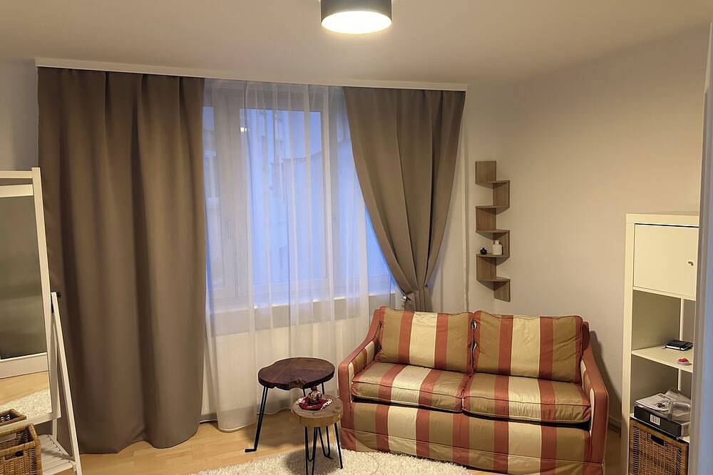 Ganze Wohnung, Möbilierte Wohnung/Studio im Zentrum von Frankfurt, direkt neben der Alten Oper. in Frankfurt, Südhessen