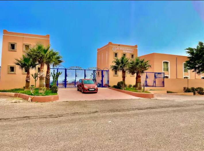 Appartement de vacances pour 4 personnes, avec jacuzzi et piscine ainsi que balcon et jardin