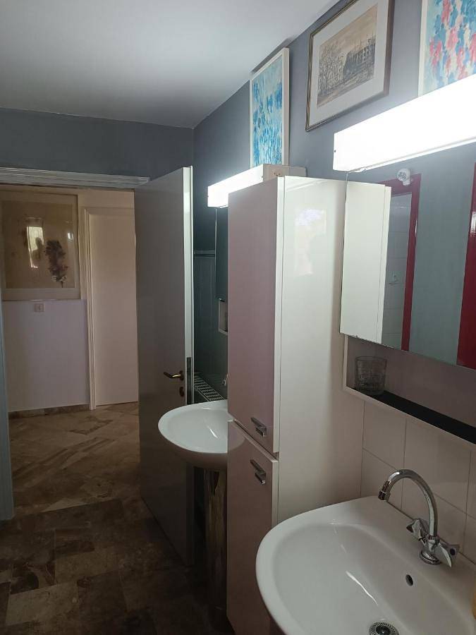 Ferienwohnung für 5 Personen, mit Balkon und Terrasse sowie Garten und Ausblick in Agios Ilias - 2