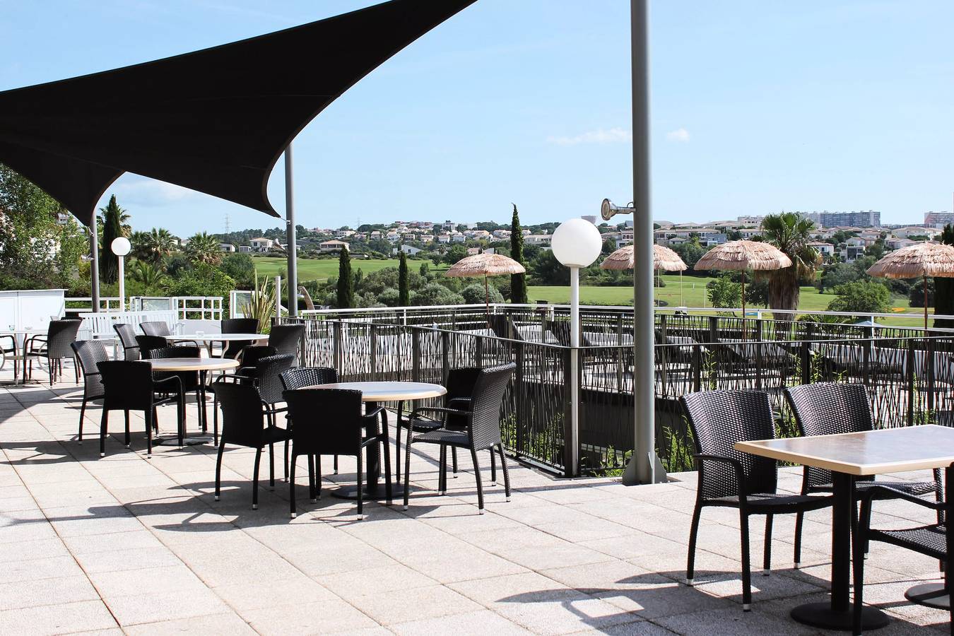 Entire apartment, Apartment'hotel 1 bedroom 2/4 persons - Golf side in Juvignac, Côte d'Améthyste