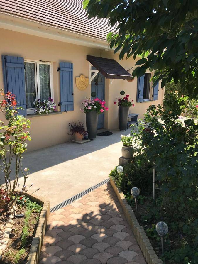 Chambre d’hôte pour 4 personnes, avec Terrasse ainsi que Jardin et Vue