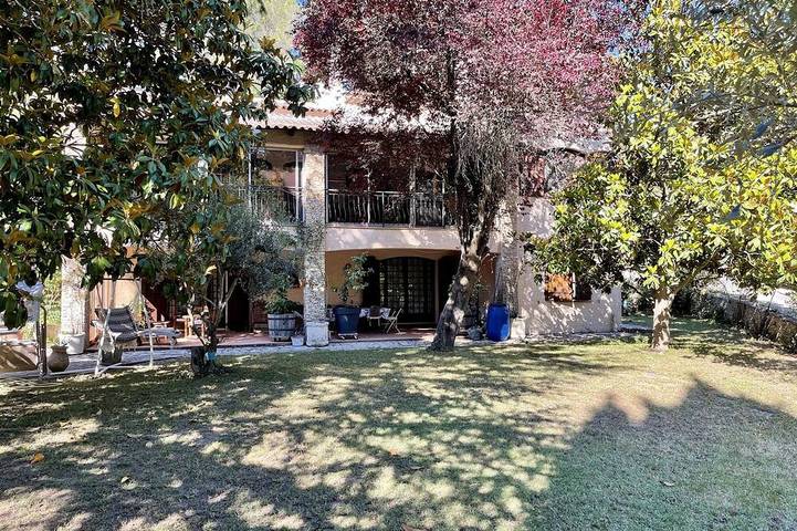 Villa pour 6 personnes, avec terrasse et jardin - 1