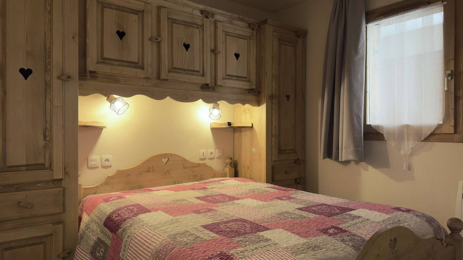 Appartement de vacances entier, La Valériane 18 - Appartement offrant une vue magnifique sur la vallée in Valmorel, Les Avanchers-Valmorel