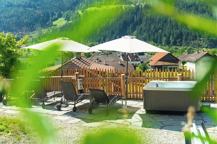 Ferienwohnung für 4 Personen, mit Pool und Whirlpool sowie Sauna und Garten, mit Haustier - 1