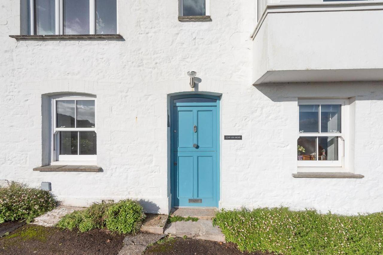 Little Chy an Mor in Coverack, Cornwall