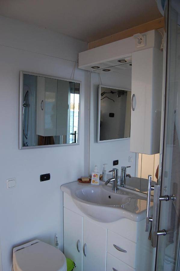 Ferienwohnung für 6 Personen, mit Terrasse und Garten sowie Seeblick und Ausblick in Werder - 4