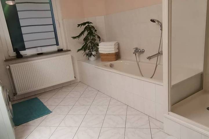 Ferienwohnung für 3 Personen, mit Terrasse und Garten in Höxter - 4