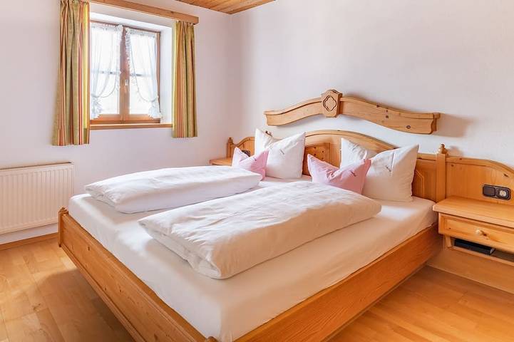 Bauernhof für 4 Personen, mit Sauna und Balkon sowie Garten in Reit im Winkl
