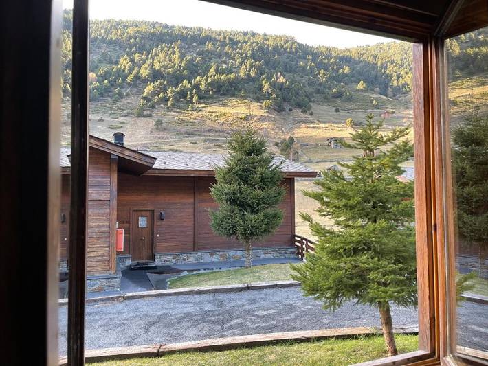 Gîte pour 4 personnes, avec Vue dans Incles