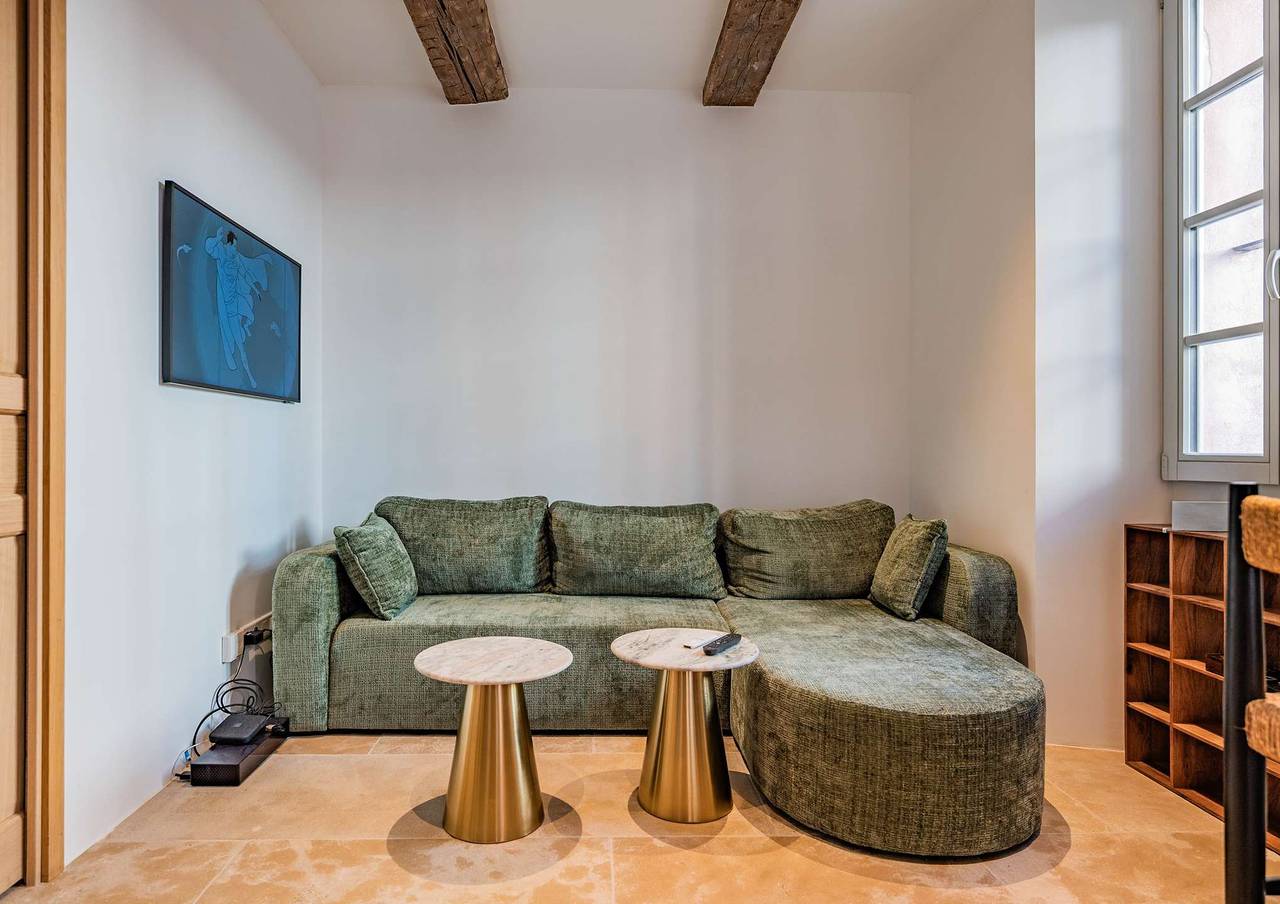 Ganze Ferienwohnung, Wunderschöne 2-Zimmer-Wohnung im Herzen der Innenstadt von Sainte-Maxime in Sainte-Maxime, Mittelmeerküste (Frankreich)