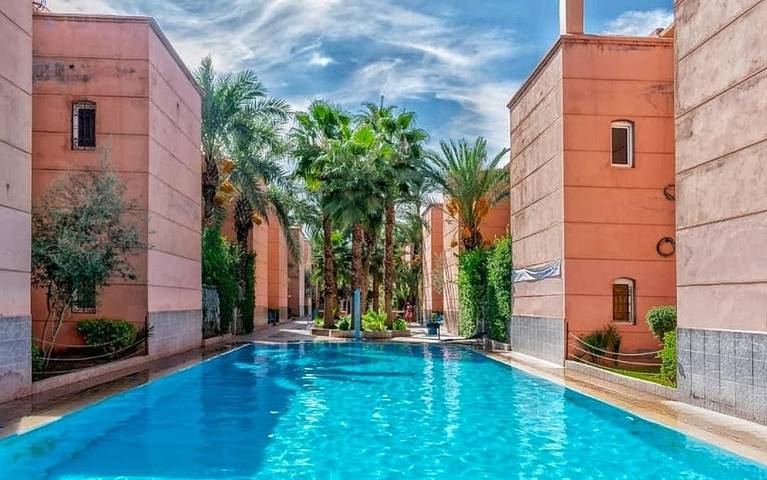 Casa de huéspuedes para 2 personas, con jardín y piscina en Marrakech