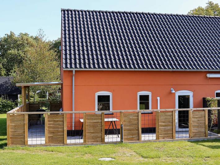 Ferienwohnung für 6 Personen, mit Terrasse und Garten in Øster Hurup