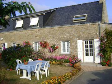 Gîte pour 4 personnes, avec jardin à Crach