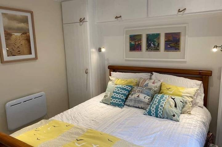 Apartamento entero, Floating Beach Hut. Seagull eye view over the famous iconic Tenby harbour. in Tenby, Pembrokeshire