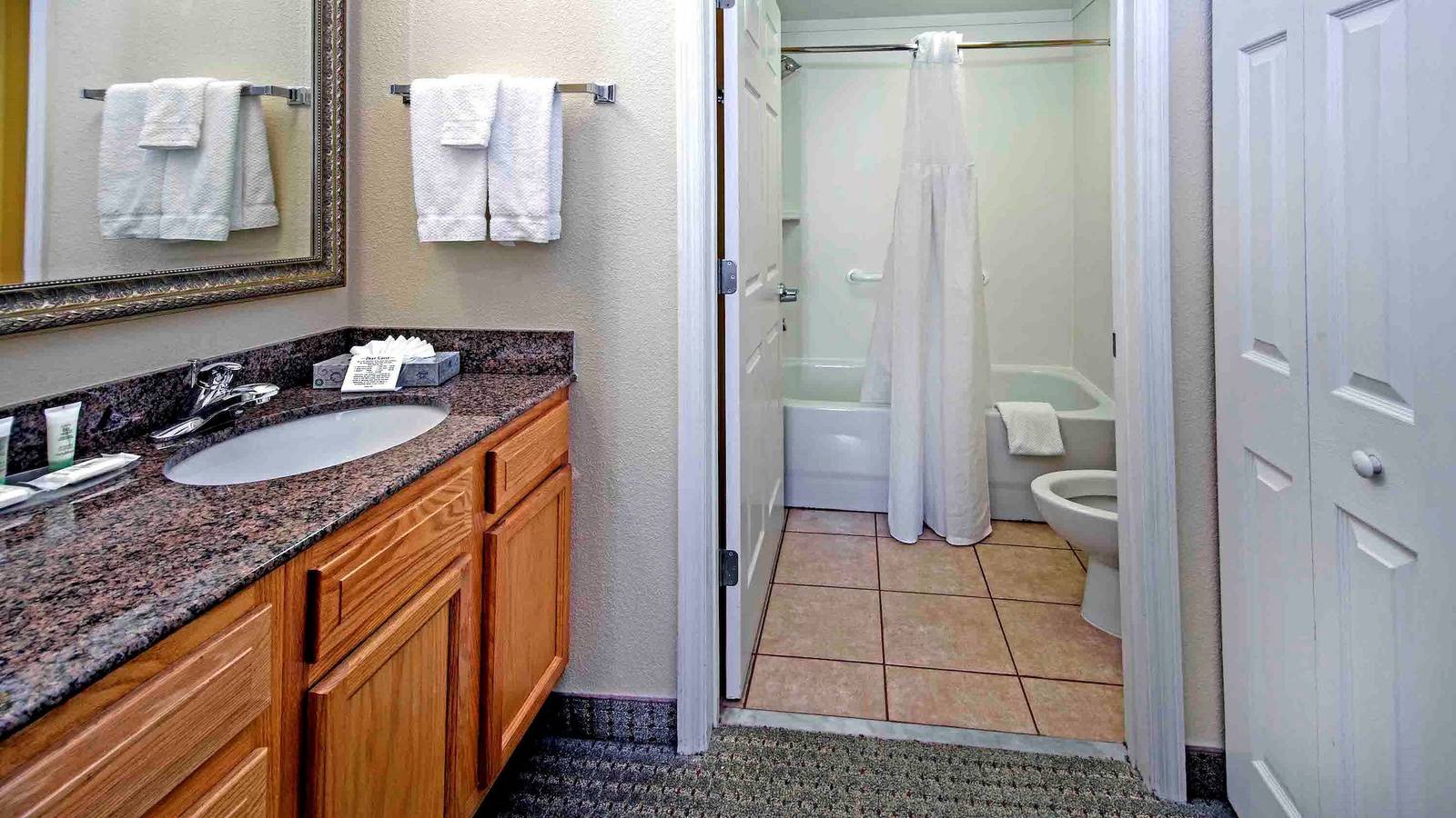 Entire apartment, Staybridge Suites Chattanooga-Hamilton Place in Chattanooga, Hamilton County (TN)