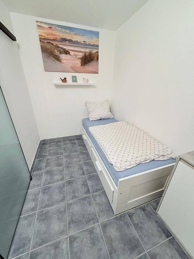 Ganze Wohnung, One-Bedroom Apartment in Hesel, Ostfriesland