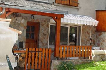 Maison de campagne pour 5 personnes, avec terrasse à Ascou