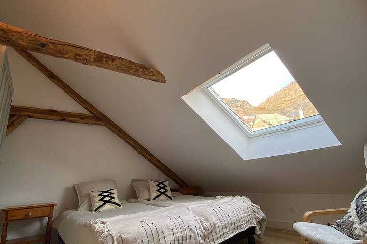 Ganze Wohnung, Superb Duplex 8/10 pers 5ch 3sdb 1 balcony 150M2 cocooning in the heart of Queyras in Abriès, Queyras