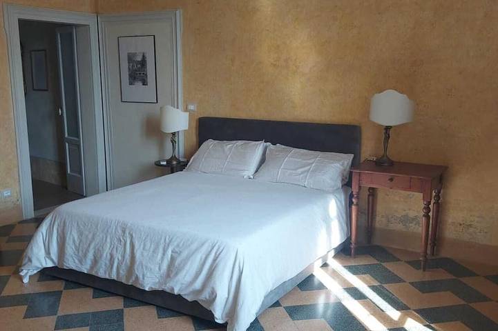 Appartamento intero, Millenovecento in Cremona, Provincia di Cremona