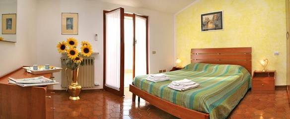 Appartement voor 5 Personen in Lazise, Garda Bergen, Afbeelding 2